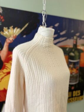 Skyr vintage wool Sweater Medium